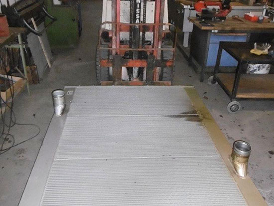 Anlieferung-eines-defekter-Biogas-Ladeluftkühler