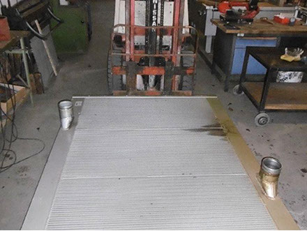 Anlieferung-eines-defekter-Biogas-Ladeluftkühler