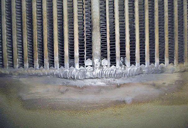 Neugeschweißter Riss im Biogas Ladeluftkühler