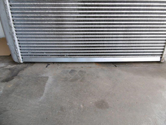 Instandgesetzter und lackierter Ladeluftkühler