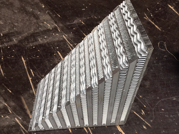 Aluminiumkühler Querschnitt schräg seitlich